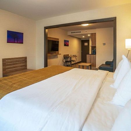 Quality Suites Дрюммондвилл Экстерьер фото
