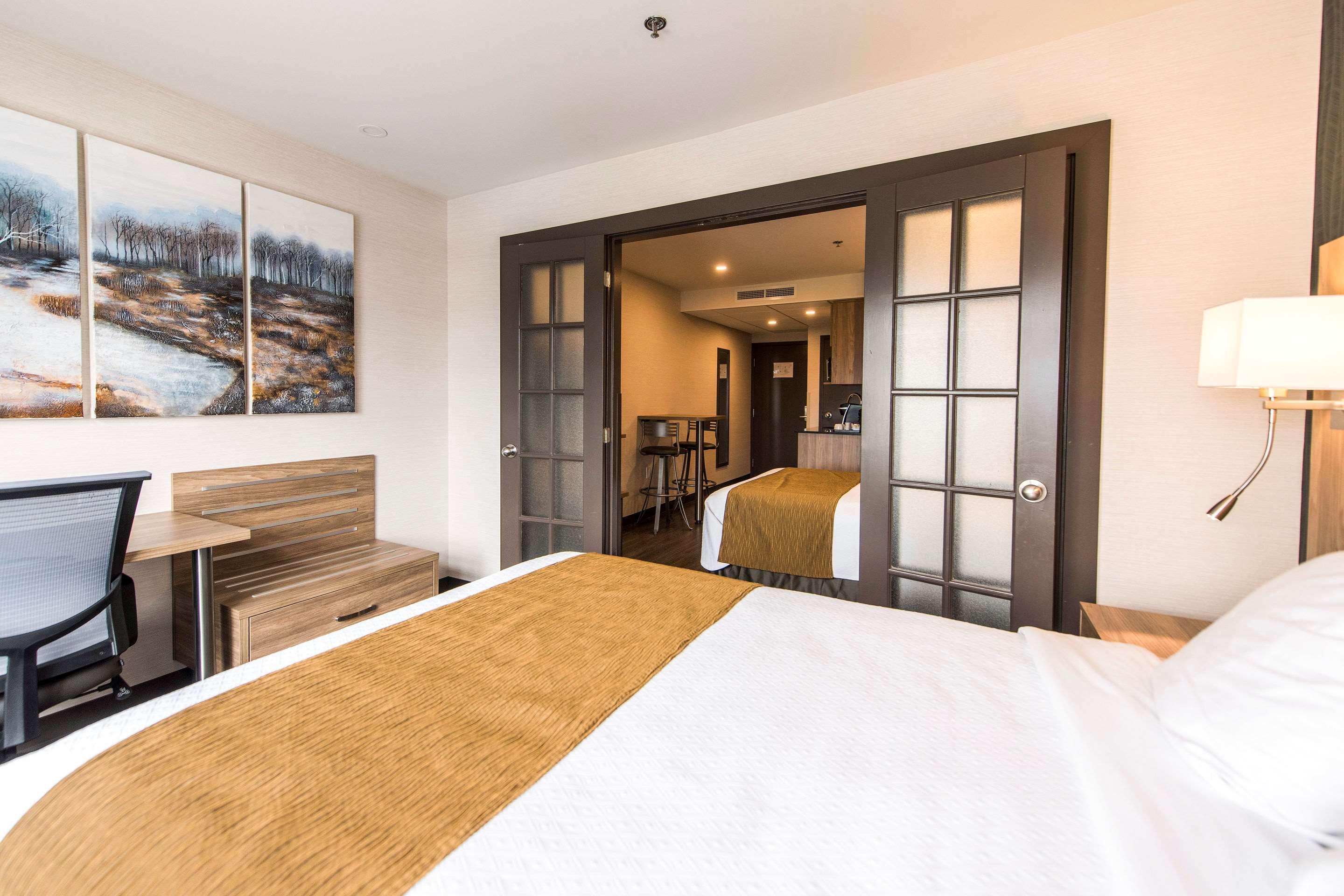 Quality Suites Дрюммондвилл Экстерьер фото